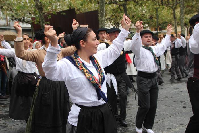 Udaberri Dantza Dezagun Tolo 141 1504963890777