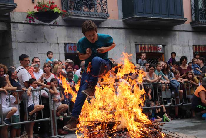 Txikienak ere saltoka 46 1561316747465