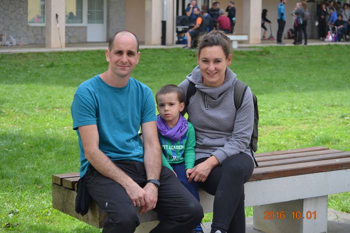 Elkartasuna, tontorretara 75 1475497343776