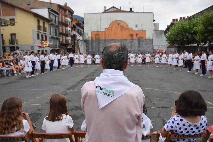 soka dantza santioak villabo 14 1532542960159