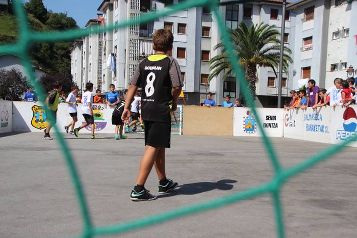 Ezin kirolik falta 6 1472319131904