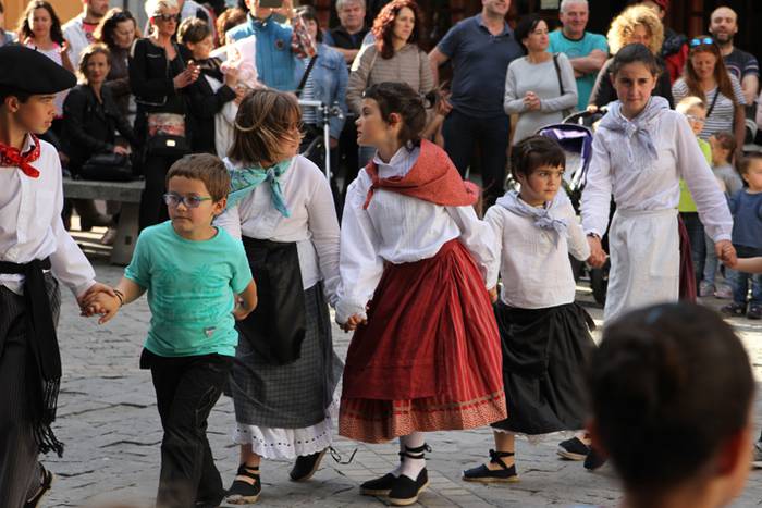 Alegia ere dantzariz josita 18 1494702962446