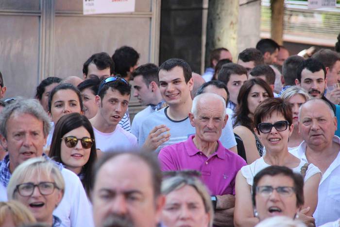 Bero sargoria, sagardoz bust 69 1532982450057