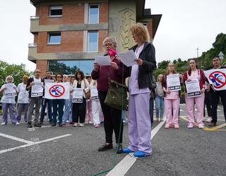 Asuncion Klinikako langileen subrogazioa eskatu dute