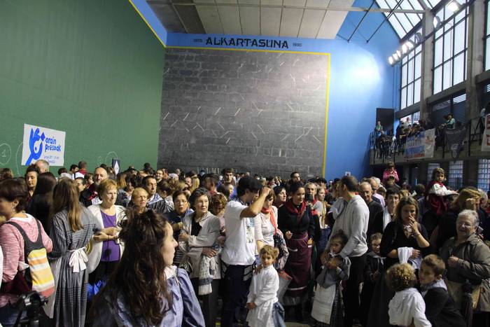 Euskal Jaia ospatzen ari dir 34 1539524379855