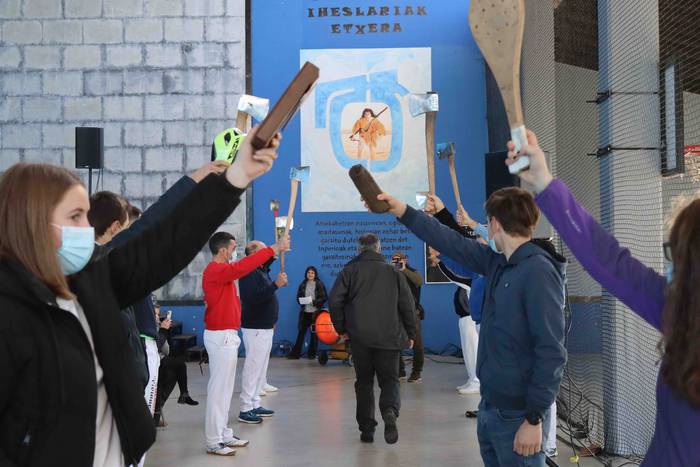 Anjel Arrospideren liburu au 3 1642944929798