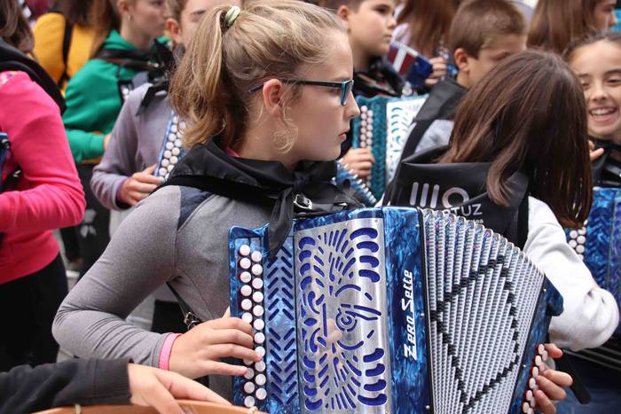 Hauspoa trikitiari 15 1570286778168