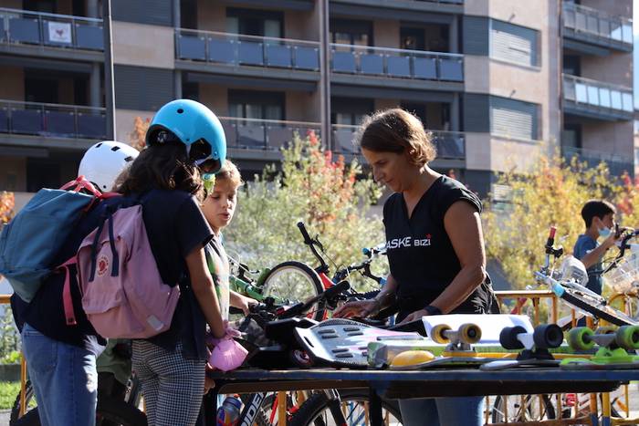 Bigarren eskuko azoka 36 1632564217693