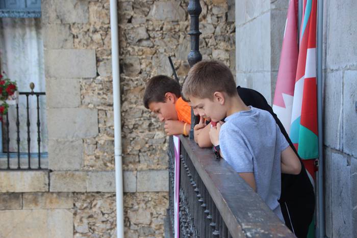 Asteasu San Pedro jaiak haur 3 1498651732685