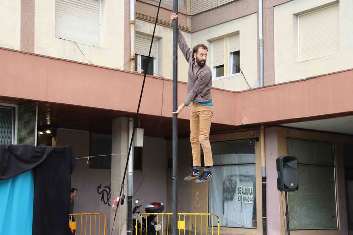 Malabareak eta akrobaziak na 39 1562507129718