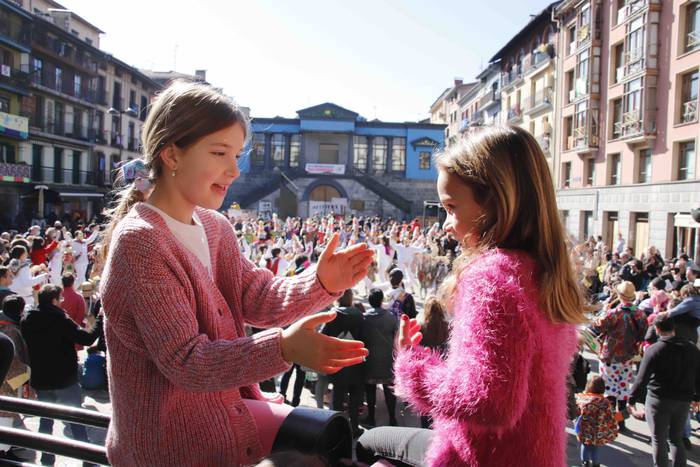 Dantzari Txikiak Zaldunita b 38 1645880482111