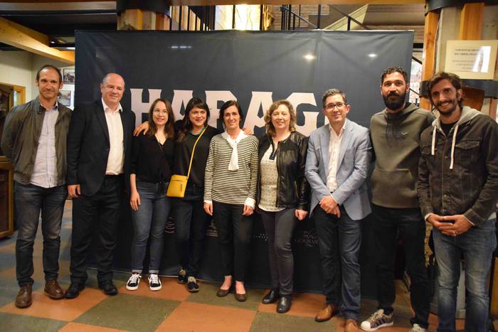 Hasi du HARAGIk bere festa T 8 1557428887087