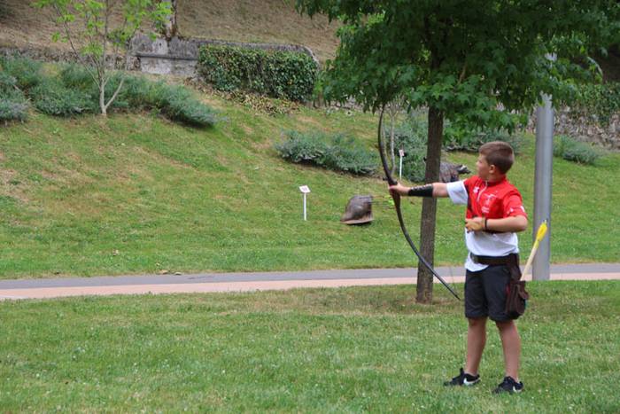 Arku-tiraketa Bihotzez elkar 13 1498391872670