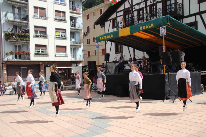 Euskal dantzek harrobia dute 41 1567950058740