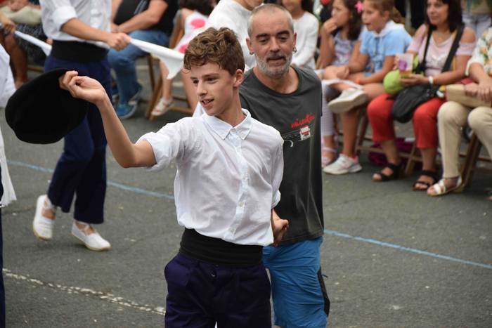 soka dantza santioak villabo 108 1532546097060