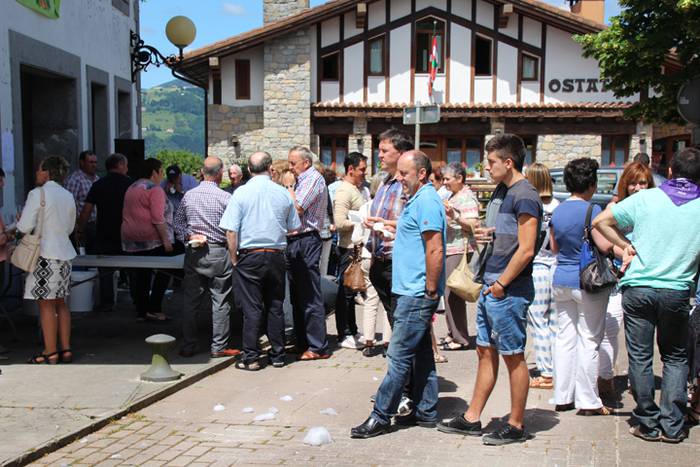 Festen azken eguna aprobetxatzen 19 1467555557410