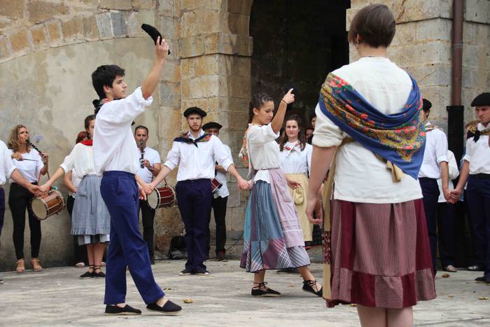 «Mila esker Migelmari!» 17 1561811663558