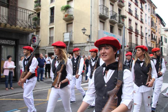 Lizarrez apaindutako kaleeta 214 1498481030123