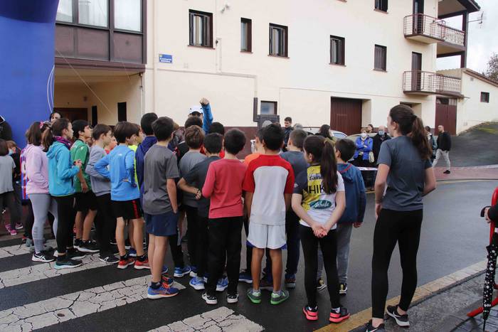 Ume krosa egin dute Amasako  21 1636802238974