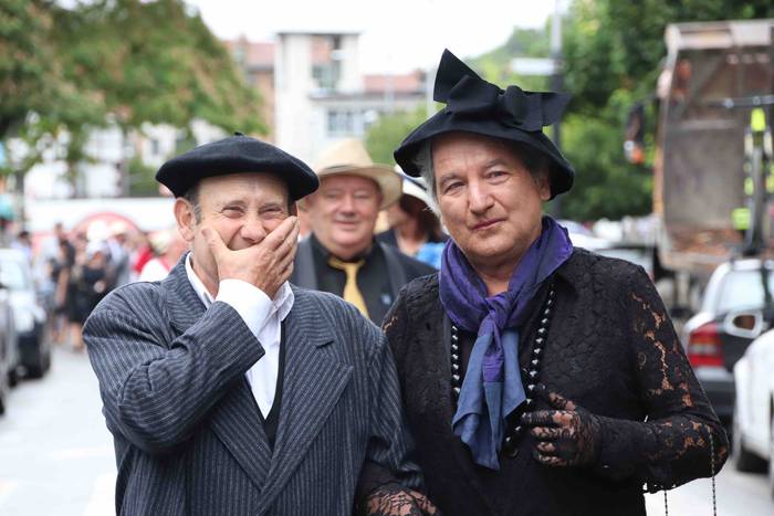 Ezkontza konpartsaren 50. ur 40 1564142813698