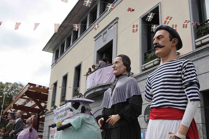 Giro ederrean hasi dituzte S 4 1661251451725