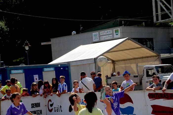 Kirol pixka bat, festan bete 42 1566471433515