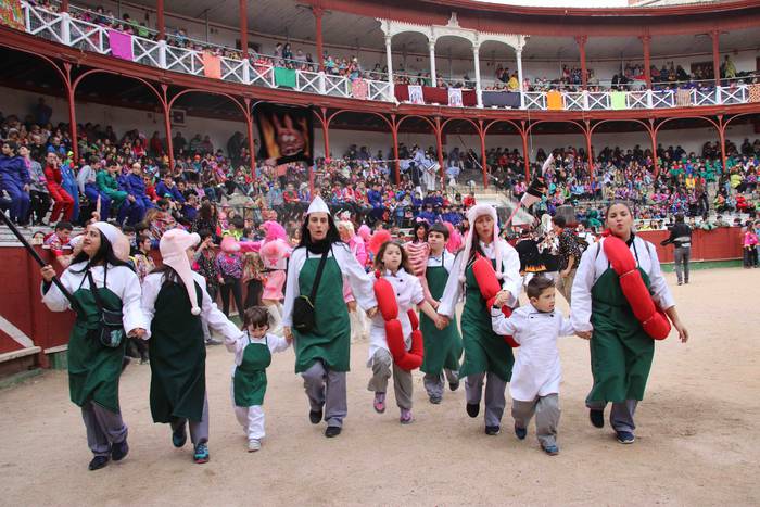 Lehenengo zezen festa, prime 10 1551374874314