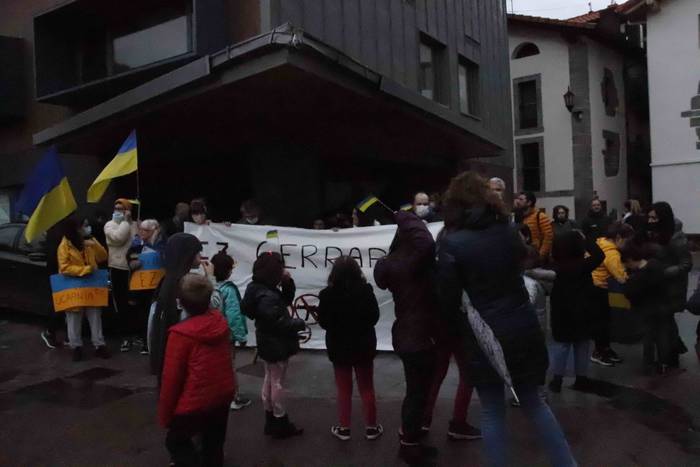 Ukrainaren aldeko elkarretar 5 1646494982745