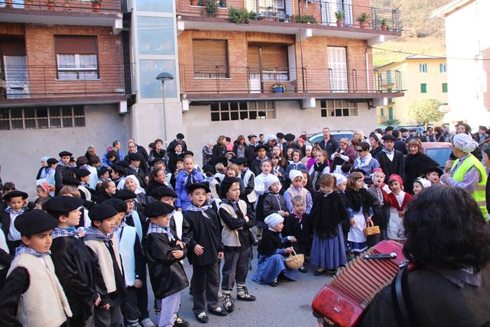 Gabon eskea eta olentzero 2015 21 1450964172673