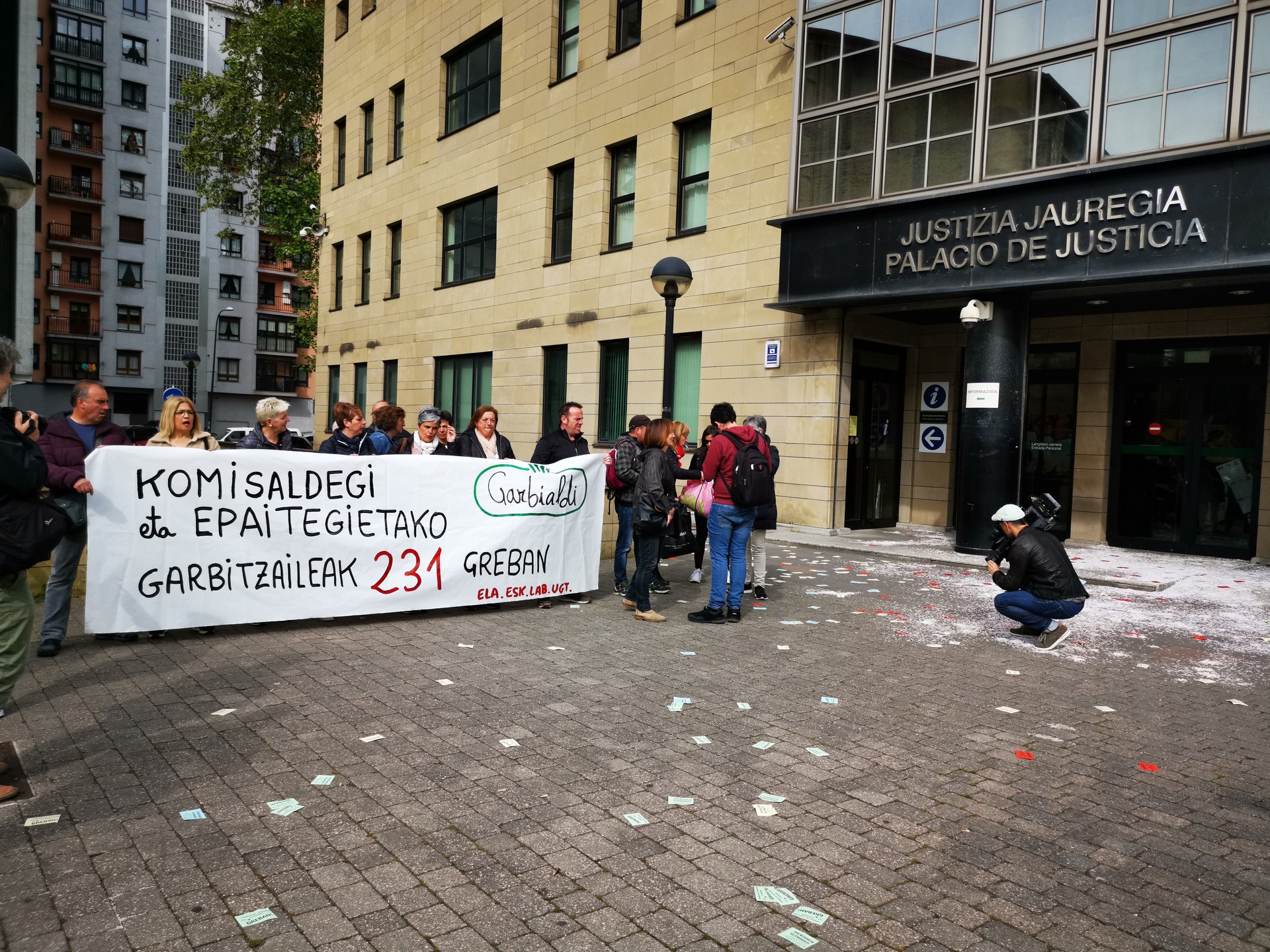 Garbialdiko langileak greban jarraitzen dute zazpi hilabete eta erdi ondoren