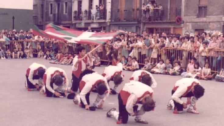 Mende erdiko soka(dantza)