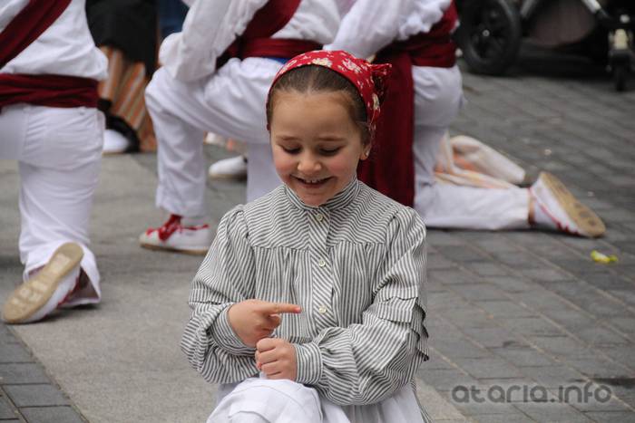 Dantzari Txiki eguna Tolosan 2016 24 1458400065794