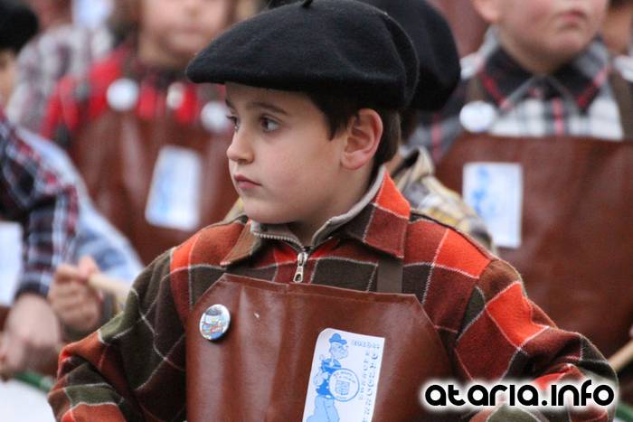 Zaldunita bezperako haur danborrada 152 1454785384787