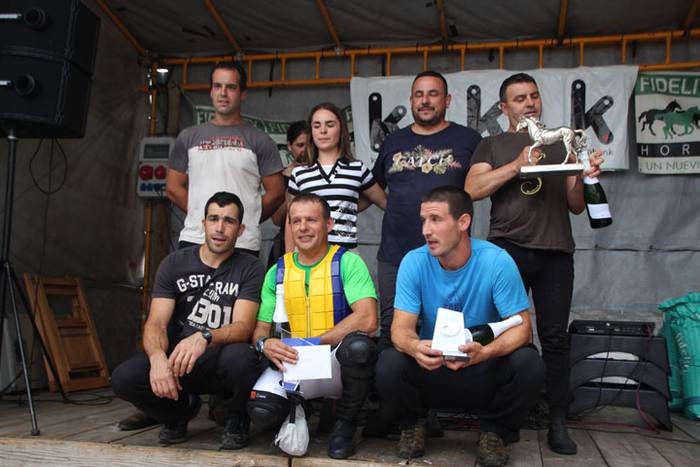 Zaldi gainean lasterka Abalt 53 1498413329219