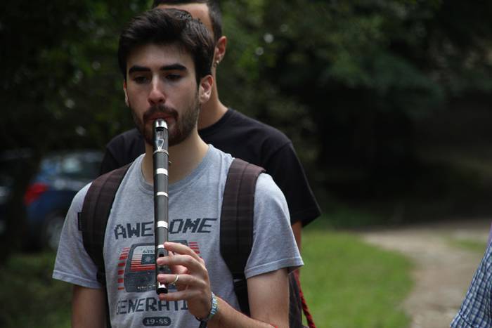 Mugak senidetzeei bide eman  19 1503145467705