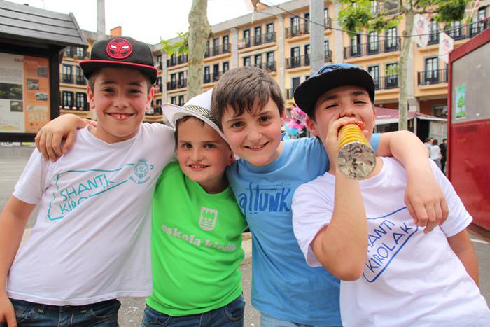 Anoetako Korputsak 2016. Play-back. 30 1464368657077