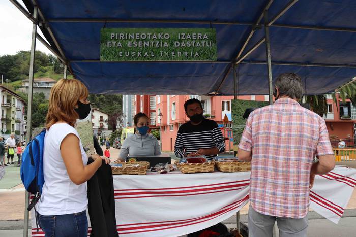 Ibarrako azoka bueltan da 39 1632048962873