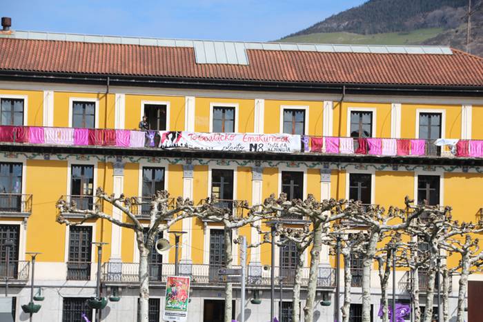 Egunerokorik ez, emakumerik  46 1520518463351