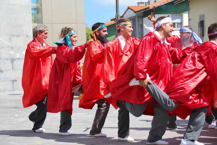 Axeri-dantza Aduna Jaiak 201 88 1534335171266