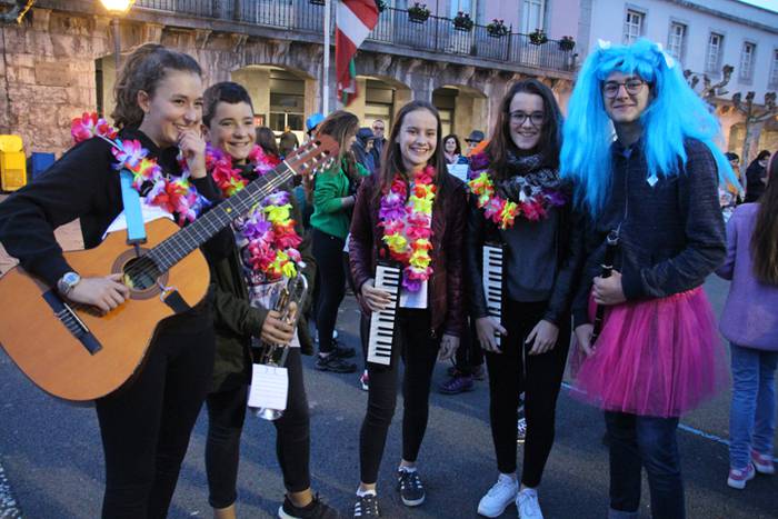 Musikari gorazarre 38 1511374705296