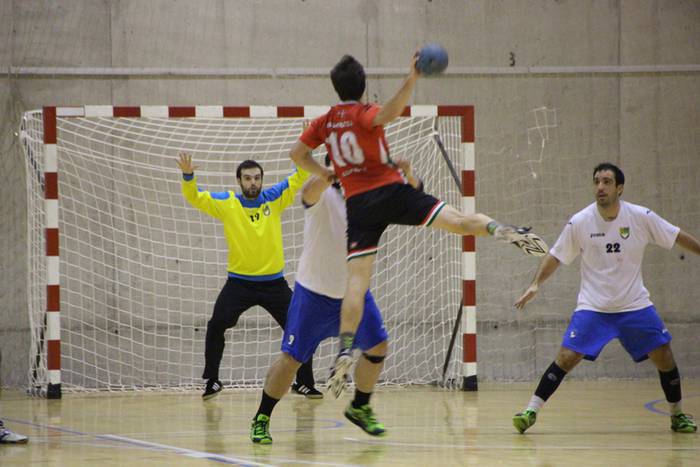 tolosa eskubaloi vs askartza 2015 8 1447676381032