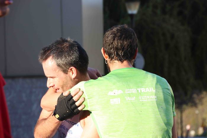 Alexander Ordeñana eta Zuriñ 106 1543079321303