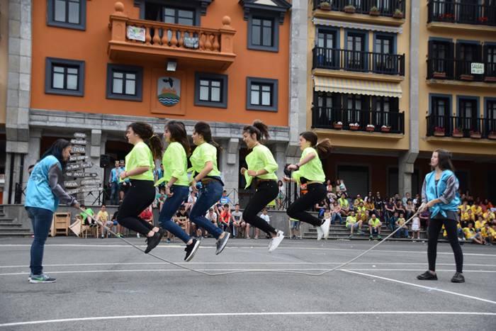 Anoeta kuadrilla eguna 2016 36 1463855791049