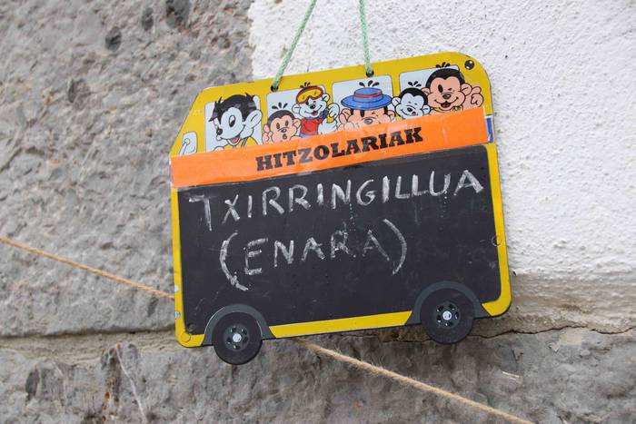 umorez esnatu dira hitzolari 12 1575808747917