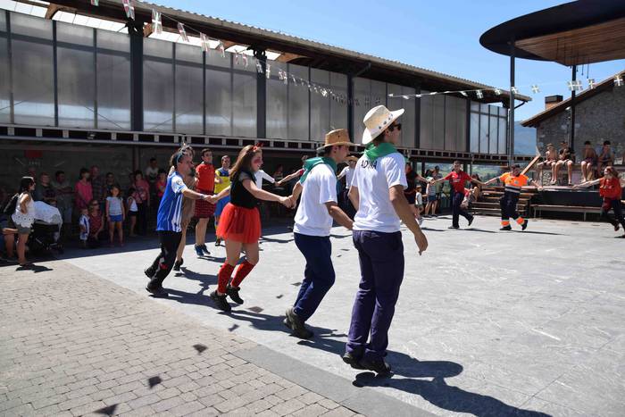 Adunako jaiak 2019. Oilasko  38 1566048073713