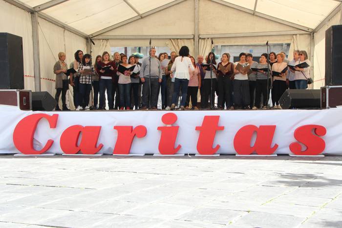 Caritasen 50. urteurrena osp 11 1494079101832