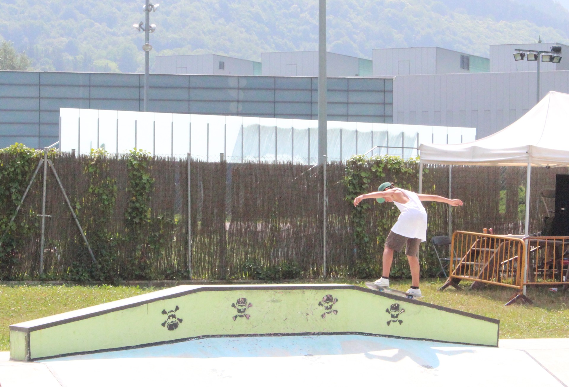 Skate parkearen hirugarren urteurren festa, larunbatean