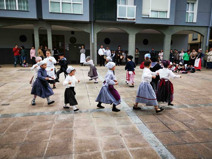 Irura, dantzari txiki eguna 18 1557575374365