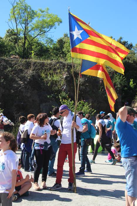 Eskuak batuta, desio bakarre 34 1528640707795