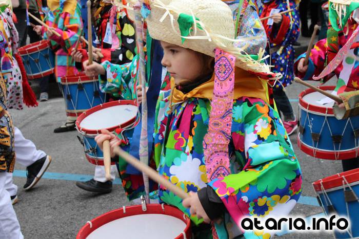 Zaldunita bezperako haur danborrada 57 1454785350590